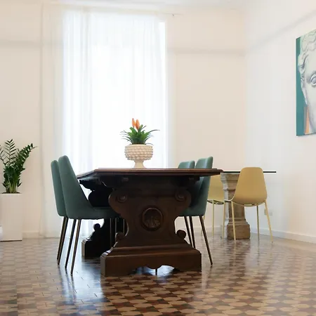 Ottanta5 Private Gæstehus Messina