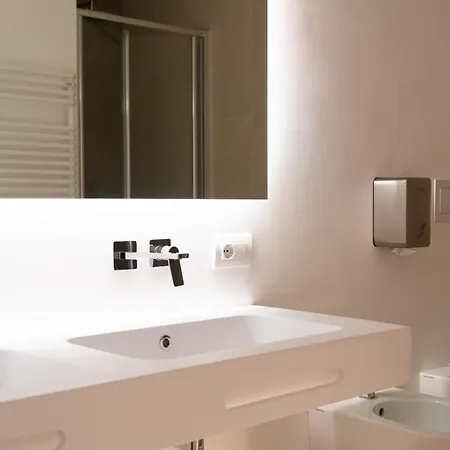 Ottanta5 Private Guest house