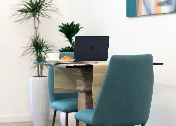 Pensión Ottanta5 Private 4*